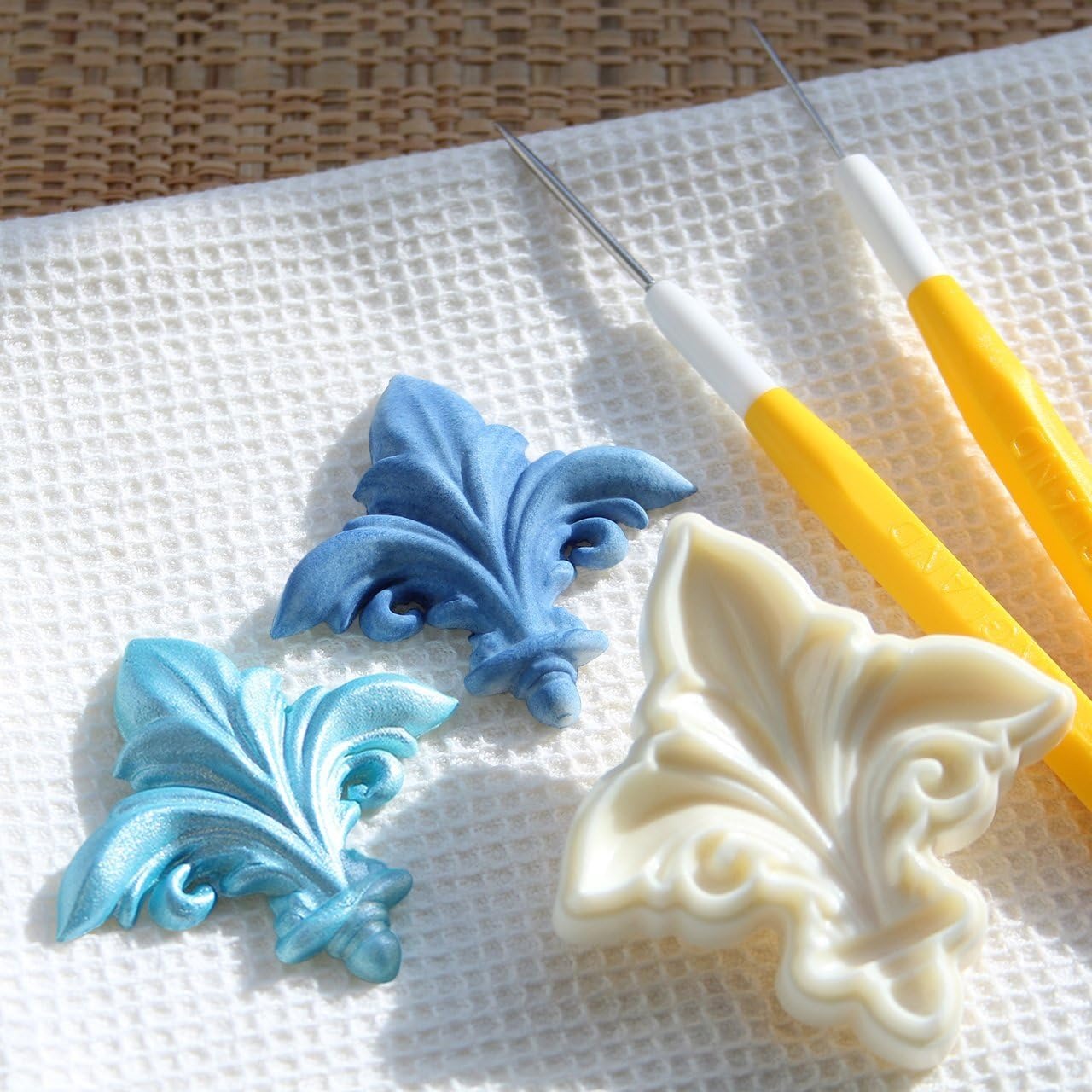 Fleur De Lys Cookie Cutter 2Pcs Set