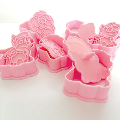 3D Stereo Cartoon Cookie Cutters 6Pcs Set Plastic