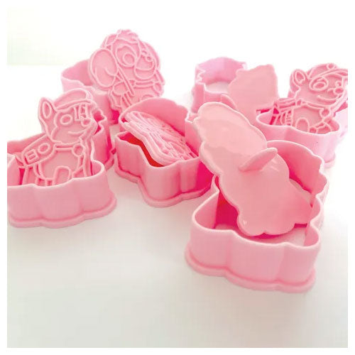 3D Stereo Cartoon Cookie Cutters 6Pcs Set Plastic