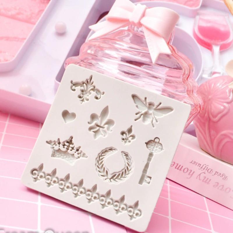 Crown & Key Silicone Fondant & Chocolate Mold
