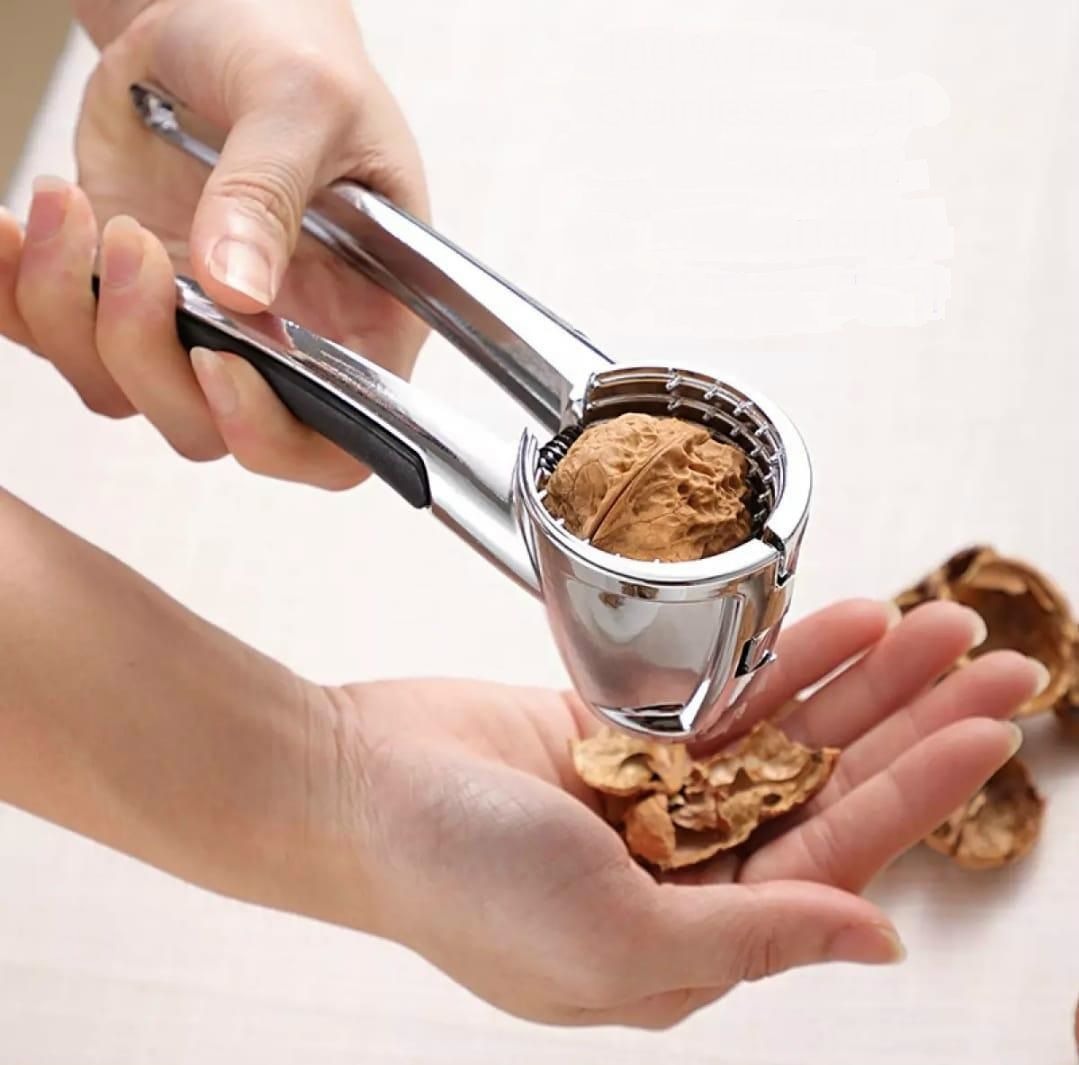 Shengya Multifunctional Walnut Cracker And Bottle Cork Opener