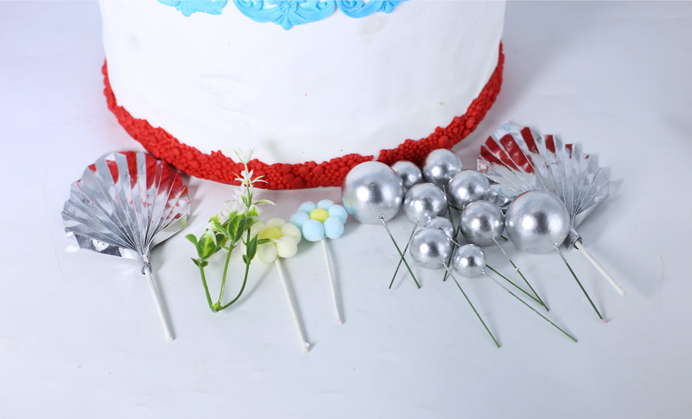 Silver Faux Ball Topper With Palm Leave, And Flower 14Pcs Set