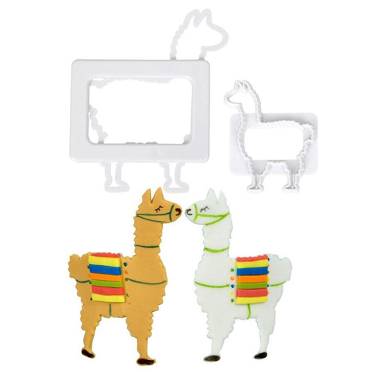 Camel Fondant And Cookie Cutter 2Pcs Set Plastic