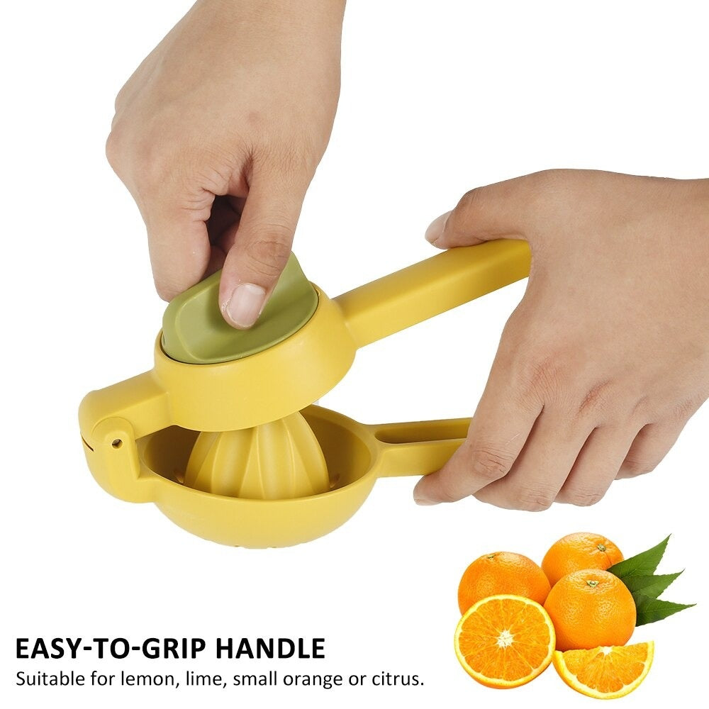 Hand held clearance juicer