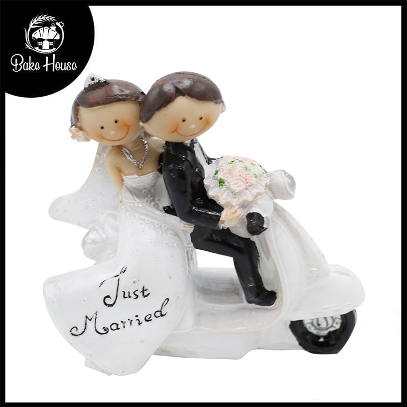Just Married Bride And Groom On Scooter Cake Topper