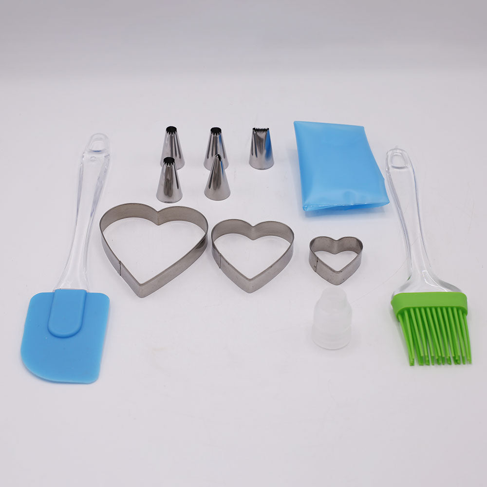 5 Pcs Nozzle With Coupler, Icing Bag, Heart Cutter 3pcs, Silicone Spatula & Silicone Pastry Brush